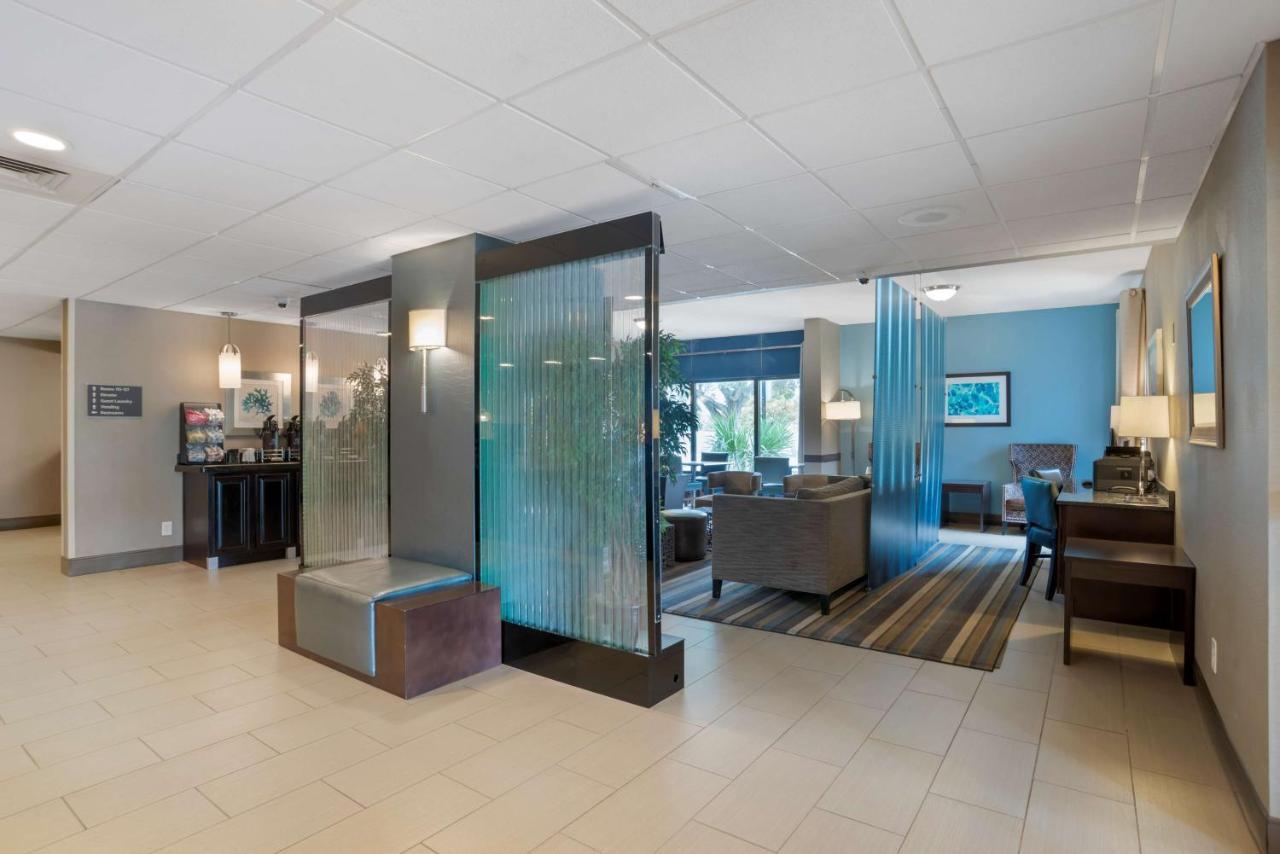 Best Western Plus Tallahassee North Hotel Exterior photo
