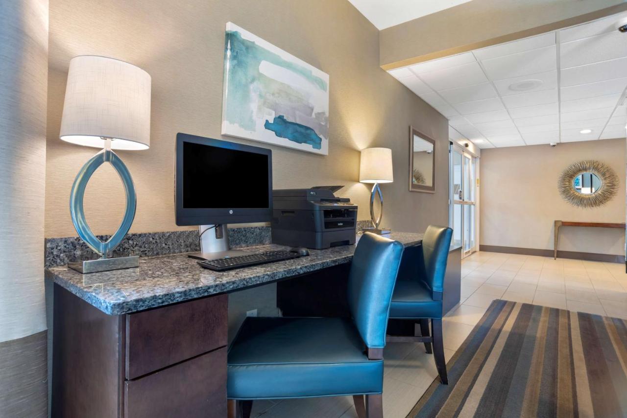Best Western Plus Tallahassee North Hotel Exterior photo